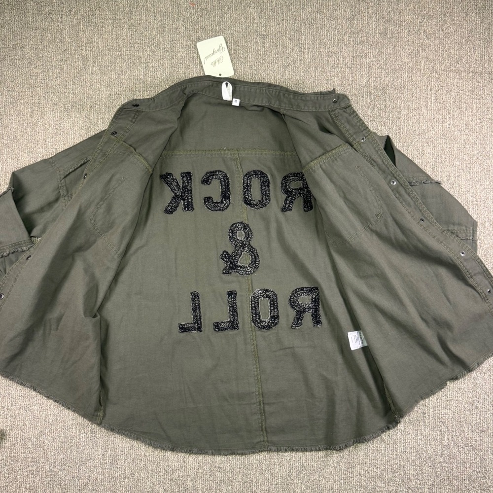 Elan Rock &‎ Roll Green Grey Cotton Shacket Distressed Embroidered Button Up M - Picture 2 of 8